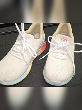 Kizik Athena Sunrise Sneakers Women Size 9 WIDE